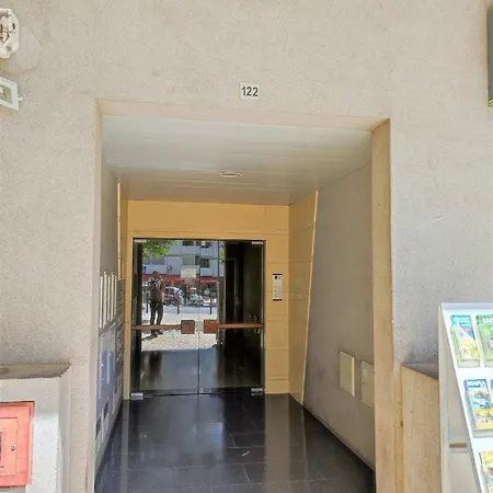 Algarve Modern T1 With Balcony In アパート