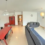 Algarve Modern T1 With Balcony In Apartment