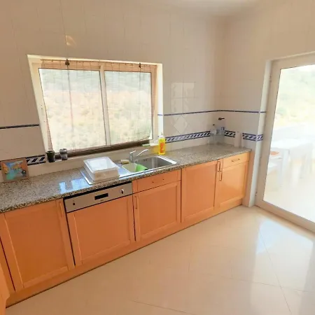 Algarve Modern T1 With Balcony In Albufeira