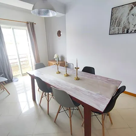 Algarve Modern T1 With Balcony In Apartmán *